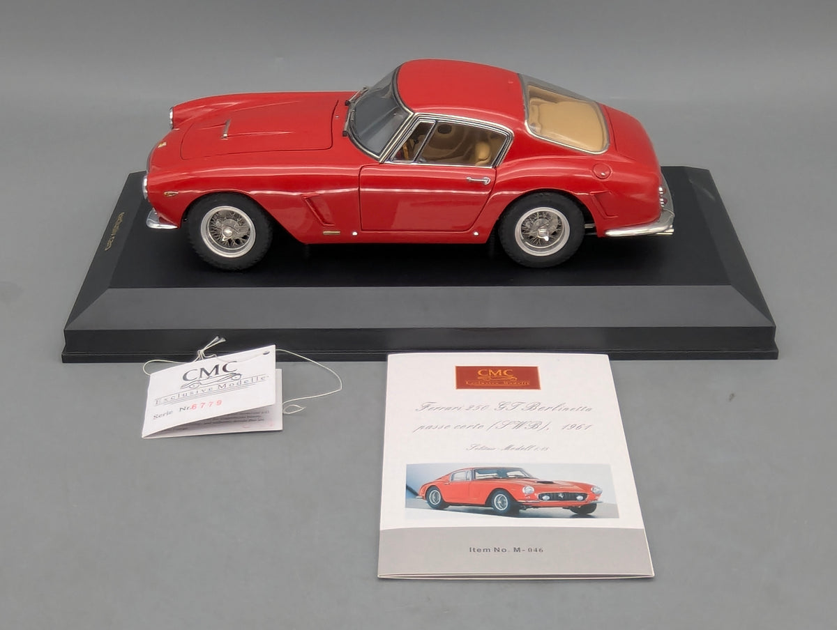 Modellautos 1:18 CMC Ferrari 250 GT Berlinetta Passo Corto SWB 1961 Vitrine