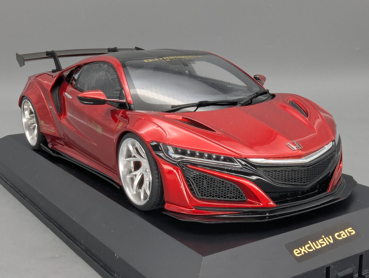 Modellautos 1:18 GT Spirit Honda NSX LB-Works mit Vitrine