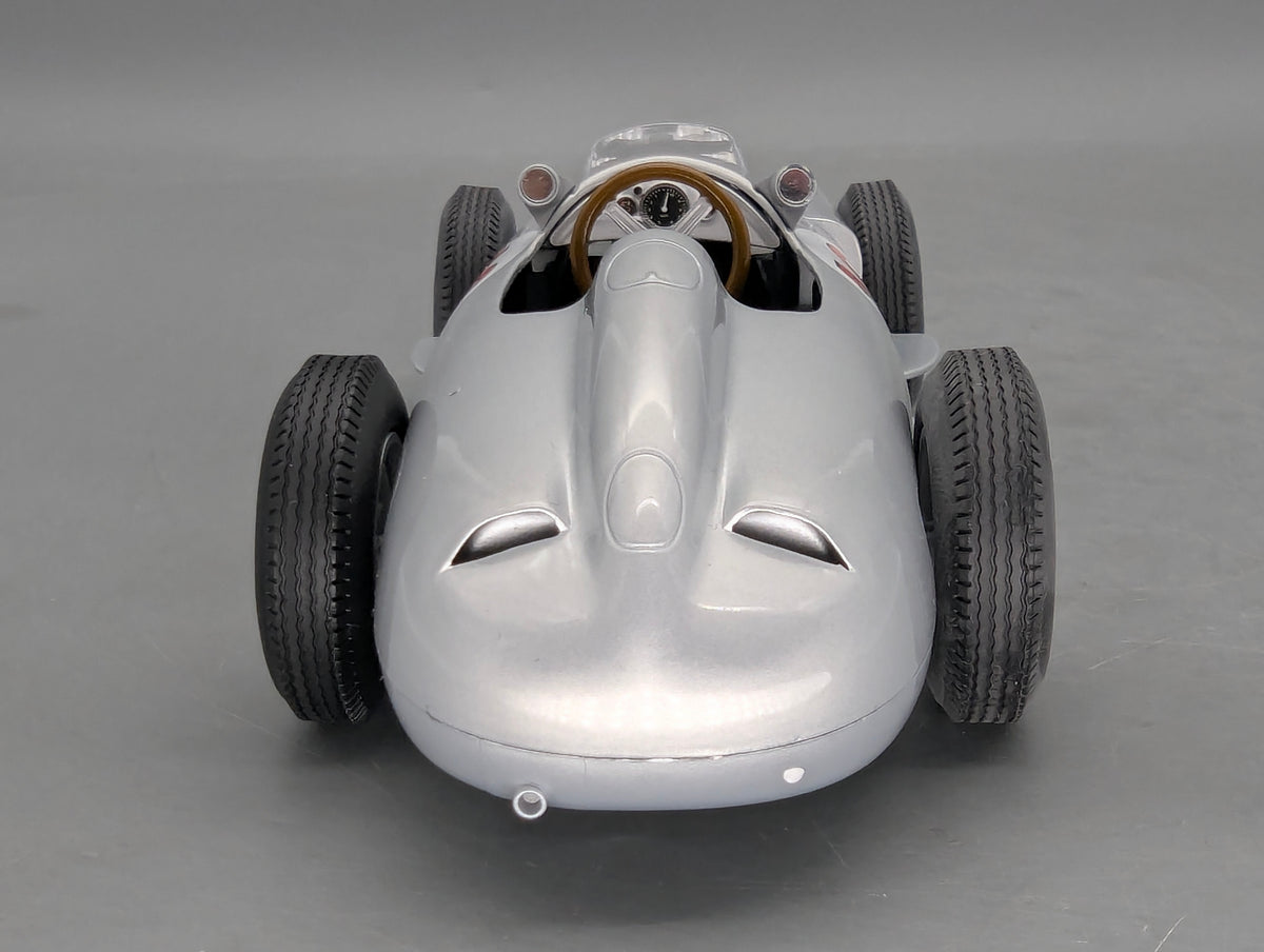 Modellautos 1:18 iScale Mercedes Benz W196 F1 WINNER Belgien 1955 #10 Fangio OVP