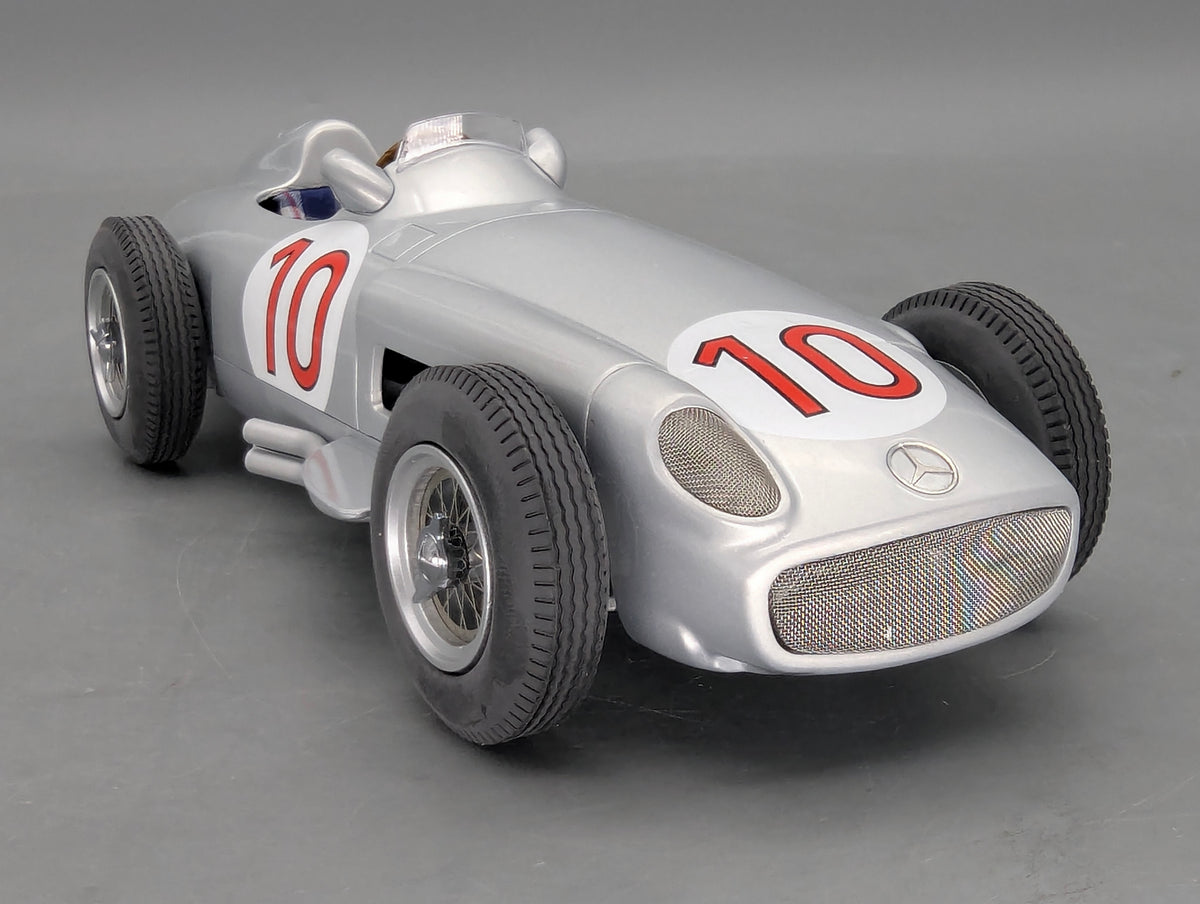 Modellautos 1:18 iScale Mercedes Benz W196 F1 WINNER Belgien 1955 #10 Fangio OVP