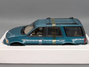 Modellautos 1:18 UT Models Ford Expedition Regular XLT Metallic Grün mit OVP