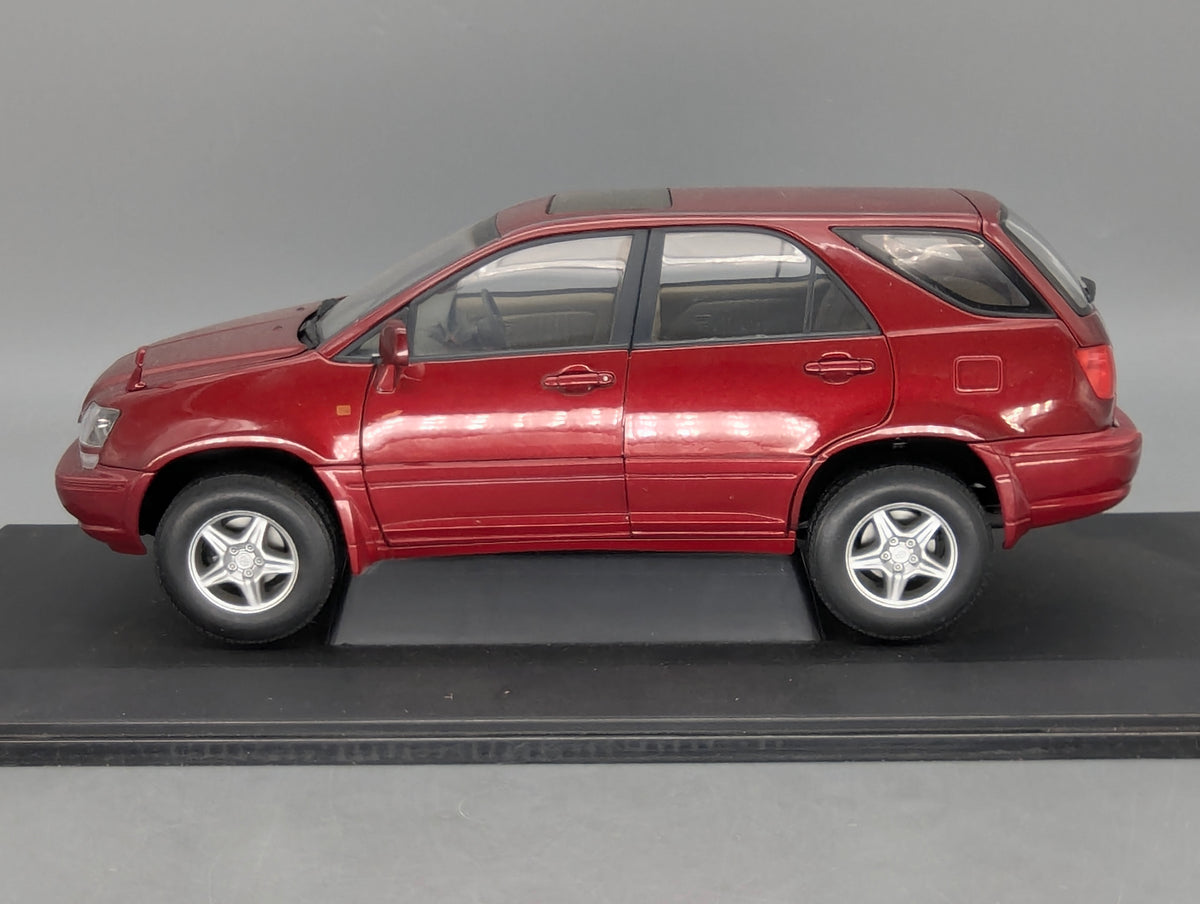 Modellautos 1:18 AUTOart 70035 Toyota Harrier 3.0 Four Metallic Red mit OVP