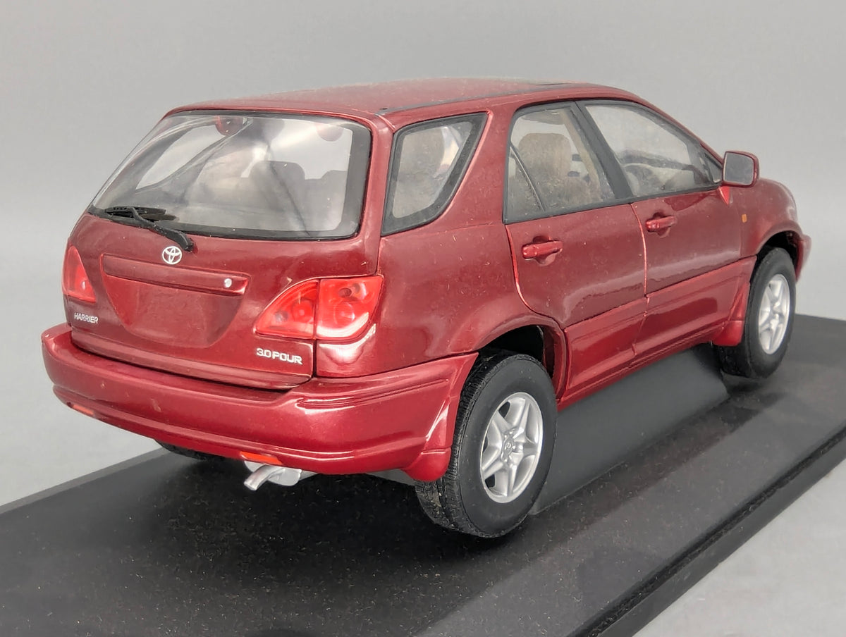 Modellautos 1:18 AUTOart 70035 Toyota Harrier 3.0 Four Metallic Red mit OVP