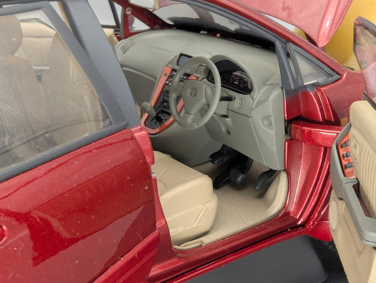 Modellautos 1:18 AUTOart 70035 Toyota Harrier 3.0 Four Metallic Red mit OVP