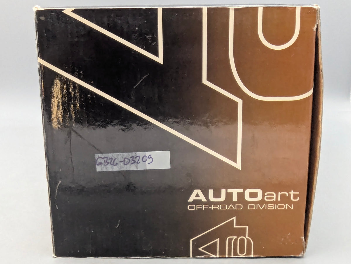 Modellautos 1:18 AUTOart 70035 Toyota Harrier 3.0 Four Metallic Red mit OVP
