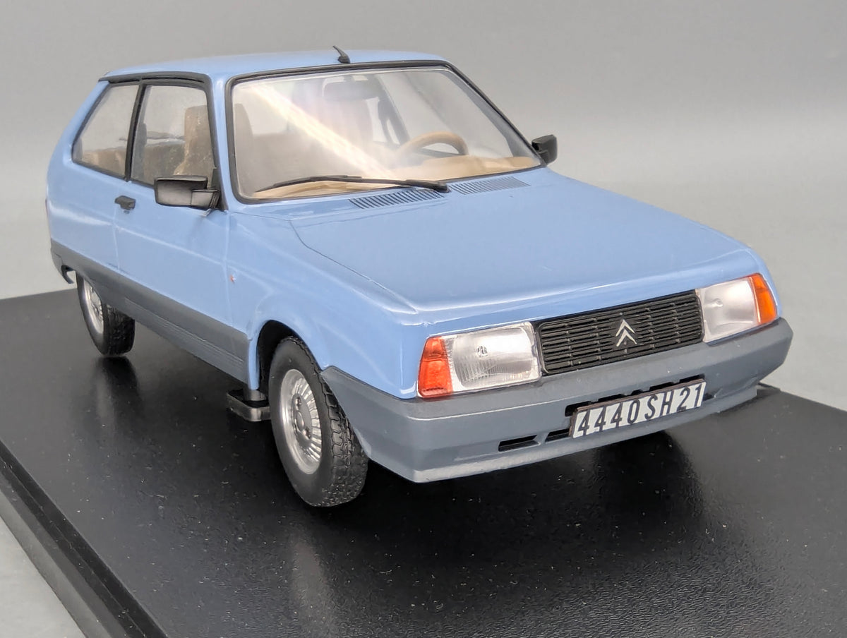 Modellautos 1:18 Triple9 Citroen Axel 12 TRS 1990 Light Blue mit OVP
