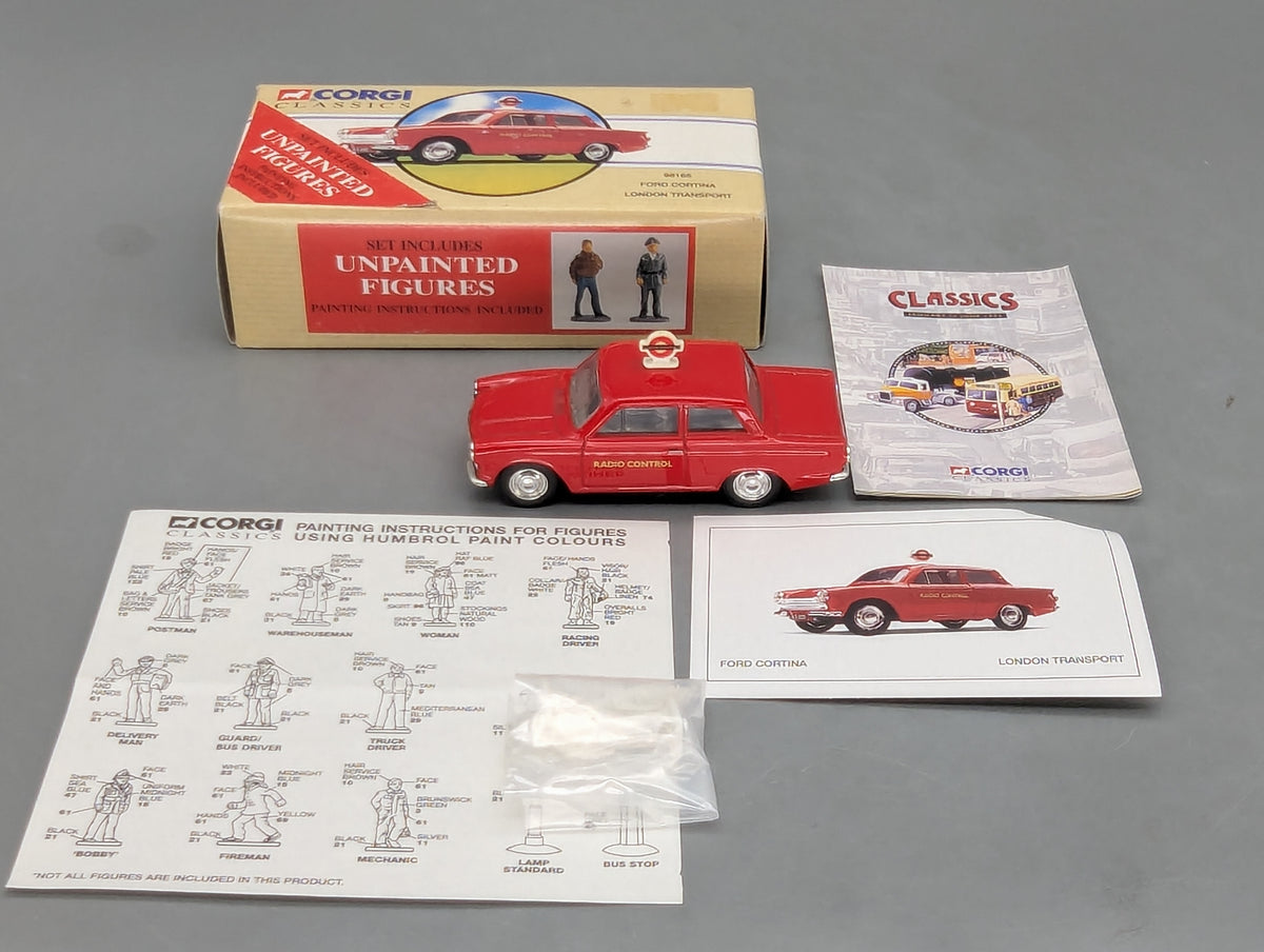 Modellautos 1:43 nicht 1:50 Corgi 98165 Ford Cortina mit 2 Figuren und mit OVP