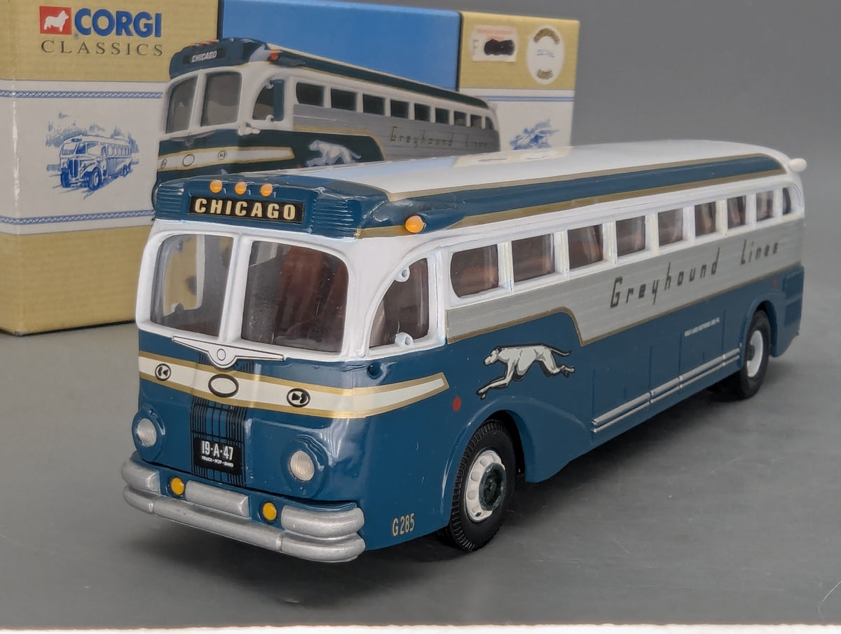 Bus Modell 1:50 Corgi Classics 98470 Yellow Coach 743 Silverside Greyhound OVP