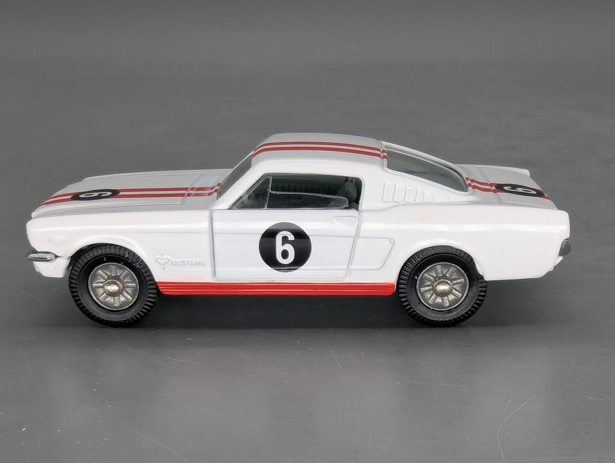 Modellautos 1:43 Corgi Toys 325 Ford Mustang Fastback Replikat Zertifikat OVP