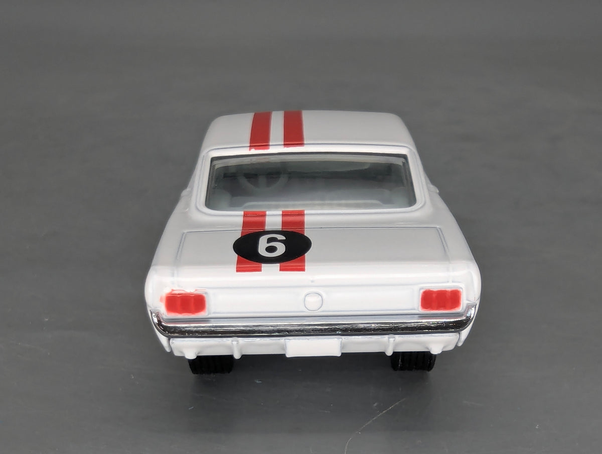 Modellautos 1:43 Corgi Toys 325 Ford Mustang Fastback Replikat Zertifikat OVP