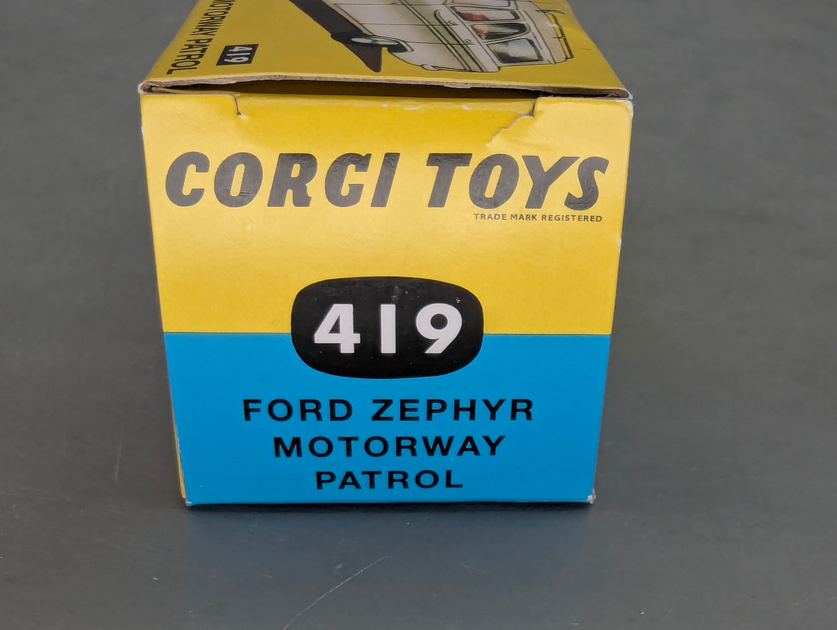 Modellautos 1:43 Corgi Toys Ford Zephyr Motorway Patrol Replikat Zertifikat OVP