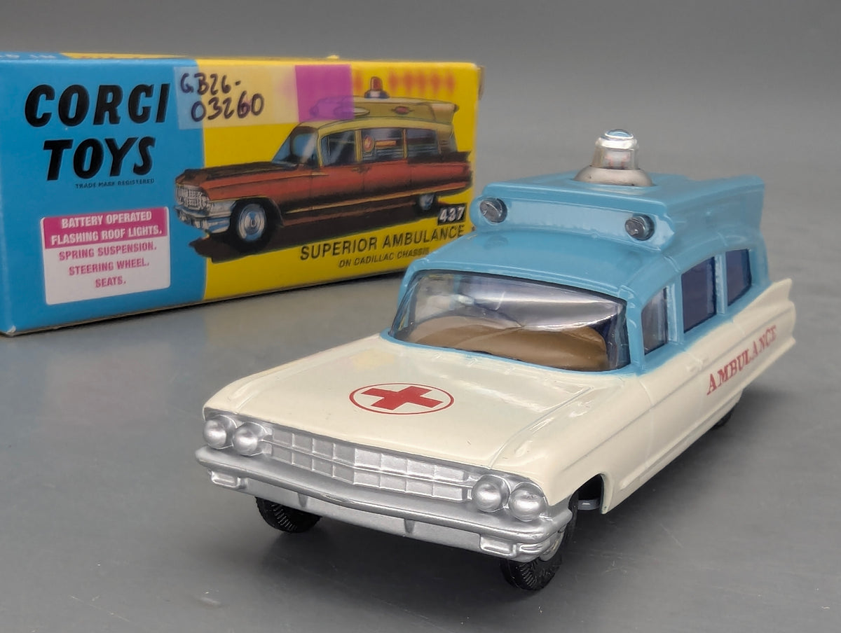 Modellautos 1:43 Corgi Toys Cadillac Ambulance mit Licht Replikat Zertifikat OVP