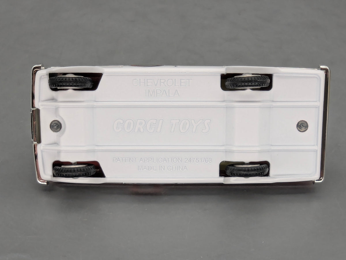 Modellautos 1:43 Corgi Toys Chevrolet Fire Chief Replikat Zertifikat OVP