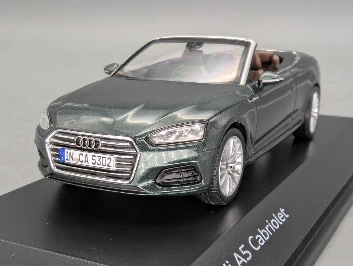 Modellautos 1:43 iScale Audi A5 Cabriolet Gotlandgrün mit Dealer OVP