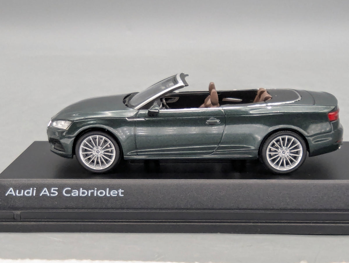 Modellautos 1:43 iScale Audi A5 Cabriolet Gotlandgrün mit Dealer OVP