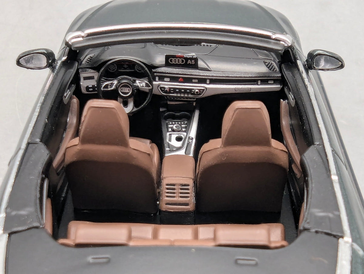 Modellautos 1:43 iScale Audi A5 Cabriolet Gotlandgrün mit Dealer OVP