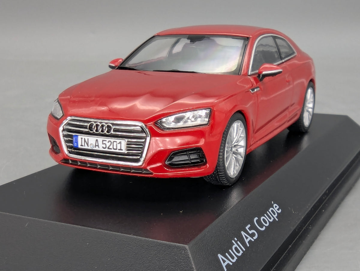 Modellautos 1:43 iScale Audi A5 Coupe Tangorot mit Dealer OVP