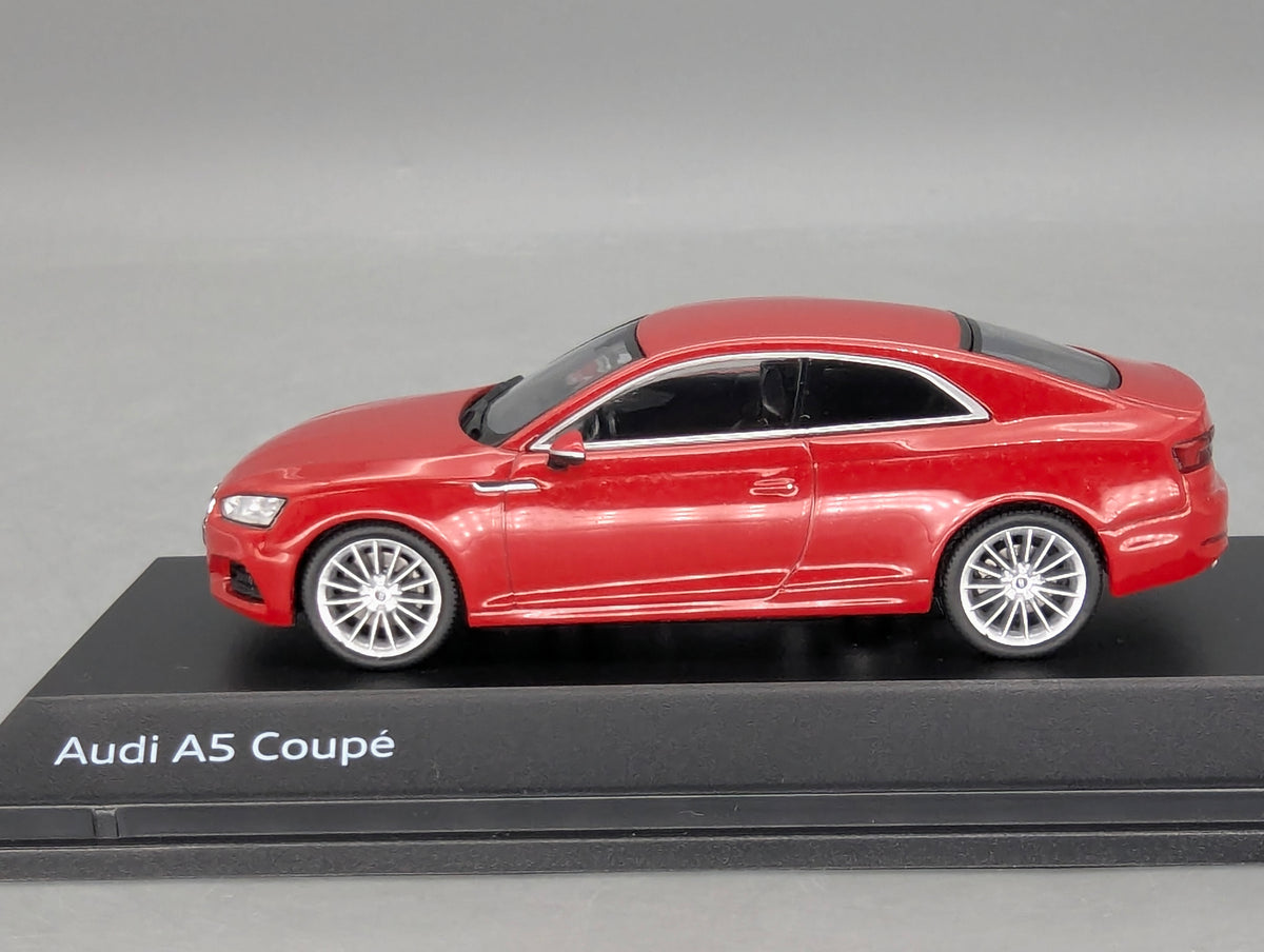 Modellautos 1:43 iScale Audi A5 Coupe Tangorot mit Dealer OVP