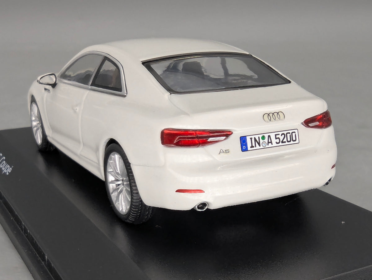 Modellautos 1:43 iScale Audi A5 Coupe Gletscherweiß mit Dealer OVP