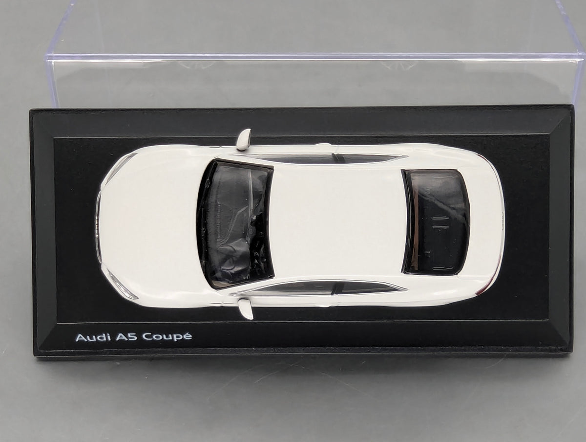 Modellautos 1:43 iScale Audi A5 Coupe Gletscherweiß mit Dealer OVP