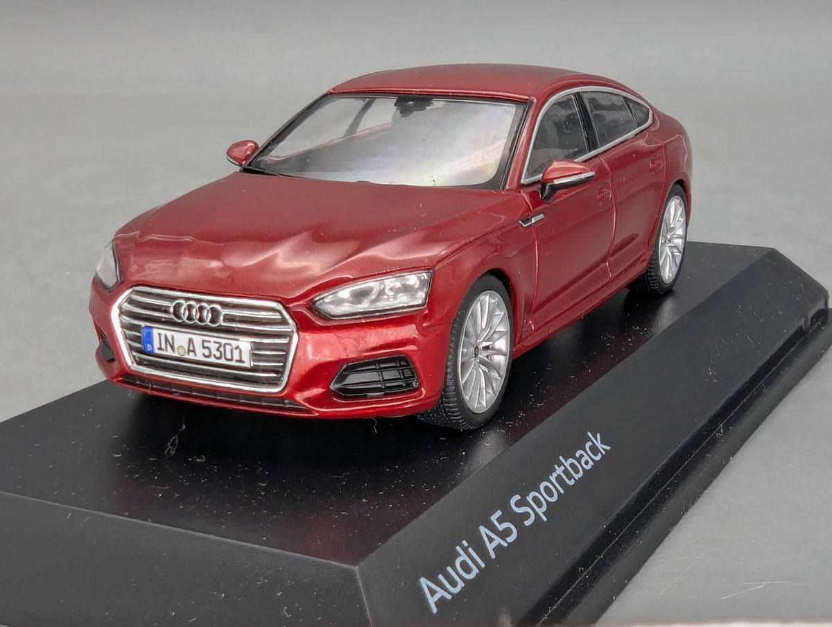 Modellautos 1:43 iScale Audi A5 Sportback Matadorrot mit Dealer OVP