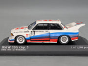 Modellautos 1:43 Minichamps BMW 320i Gpr. 5 DRM 1977 #13 M. Winkelhock mit OVP