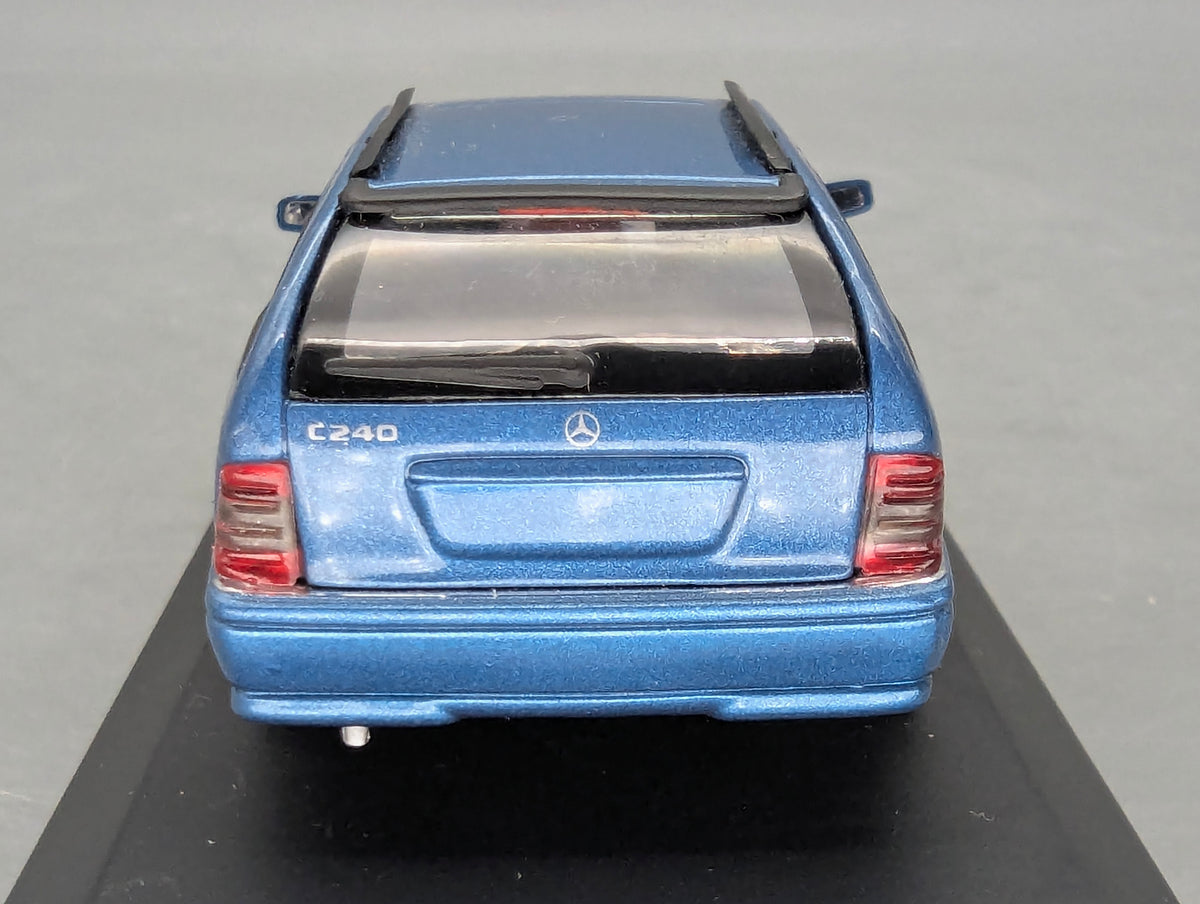 Modellautos 1:43 Minichamps Mercedes-Benz C-Klasse T-Modell C240 mit Dealer OVP