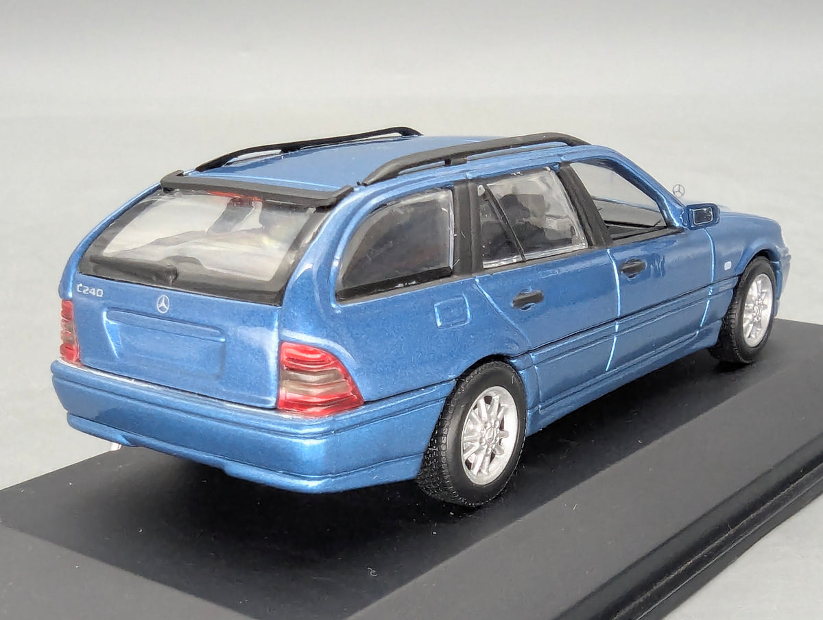 Modellautos 1:43 Minichamps Mercedes-Benz C-Klasse T-Modell C240 mit Dealer OVP