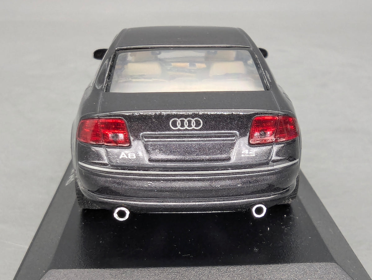 Automodell 1:43 Minichamps Audi A8 4.2 Quattro Dunkelgrau Metallic OVP