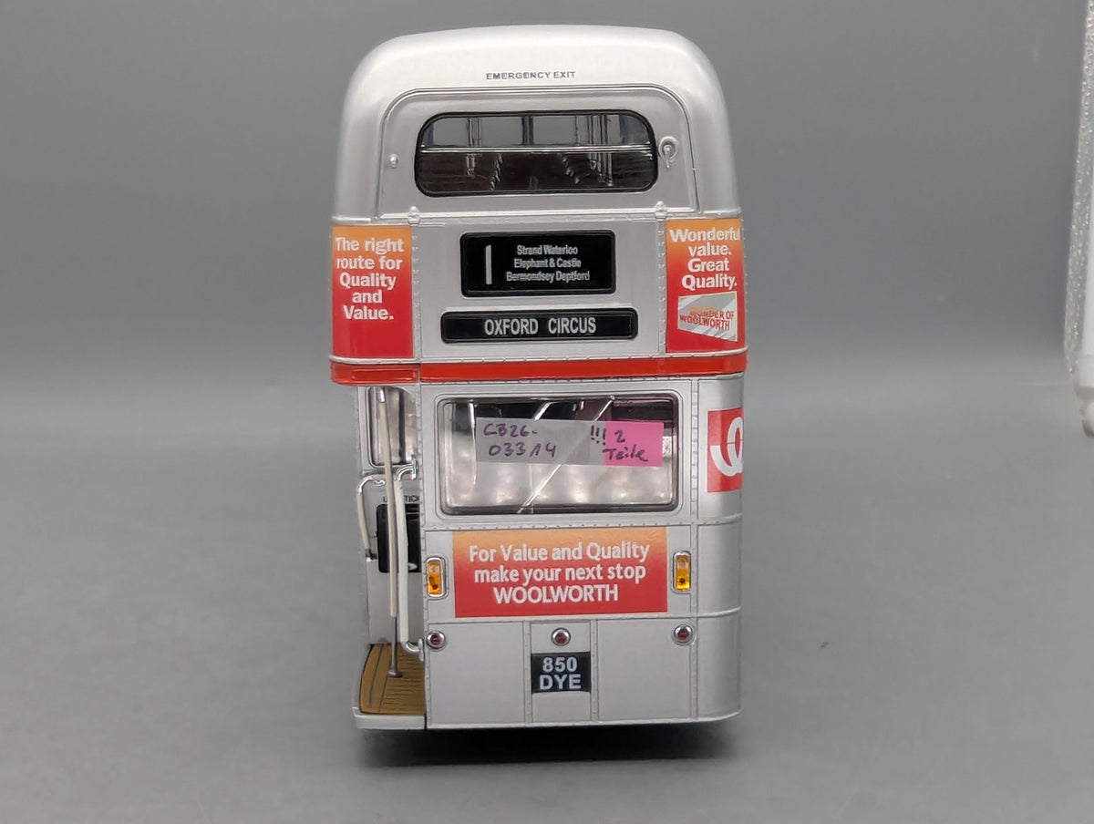 Bus Modell 1:24 Sunstar London Doppeldecker Bus Routemaster SRM 25-850 DYE