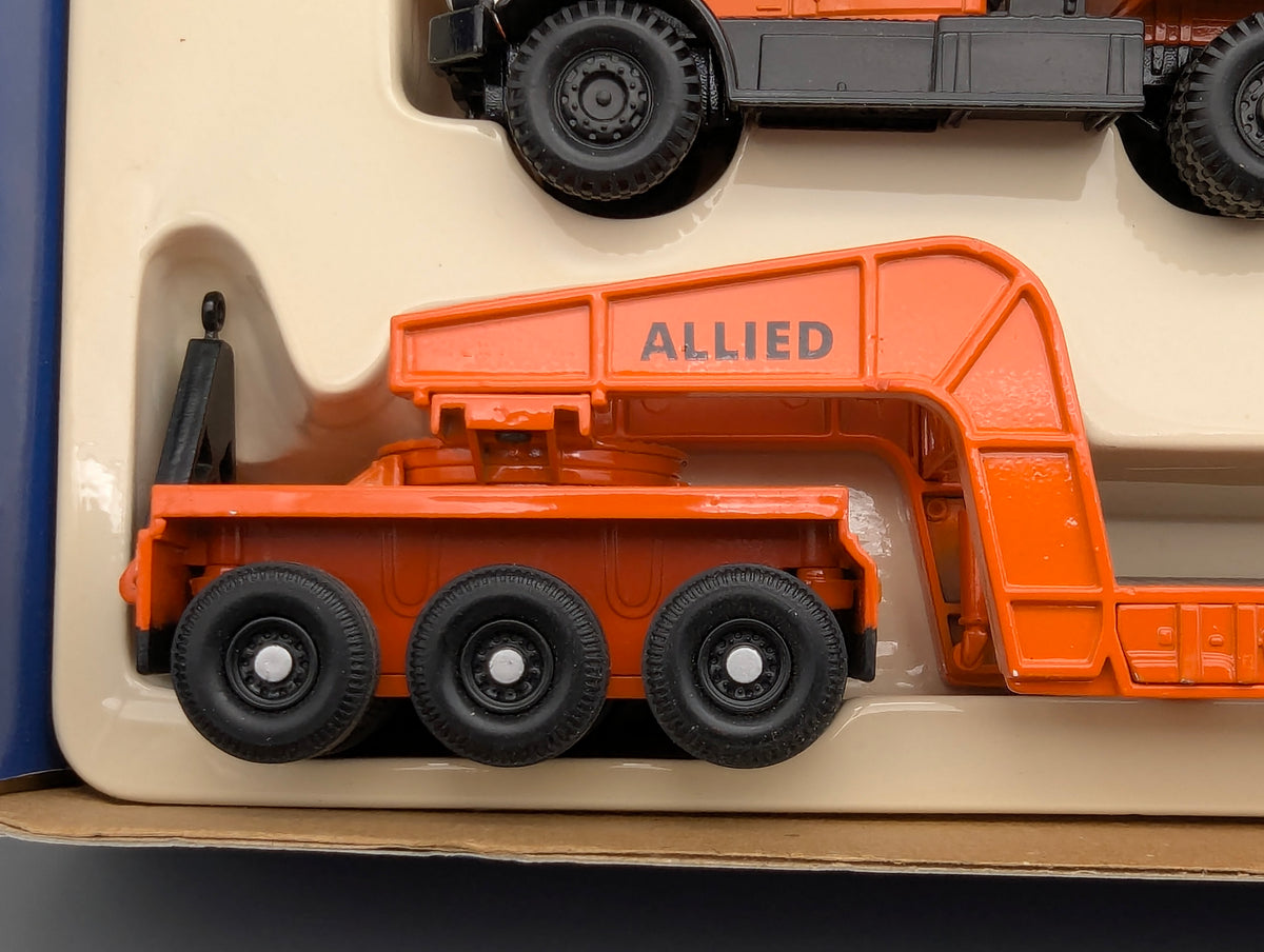 LKW Modell 1:50 Corgi Classics 55301 Diamond T980 & 24 WheelTrailer & Load OVP