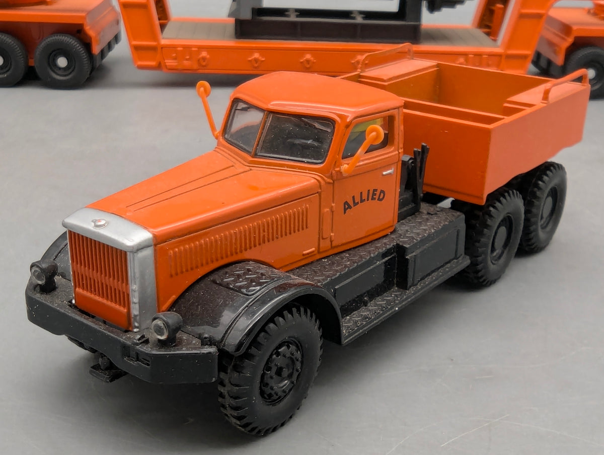 LKW Modell 1:50 Corgi Classics 55301 Diamond T980 & 24 WheelTrailer & Load OVP