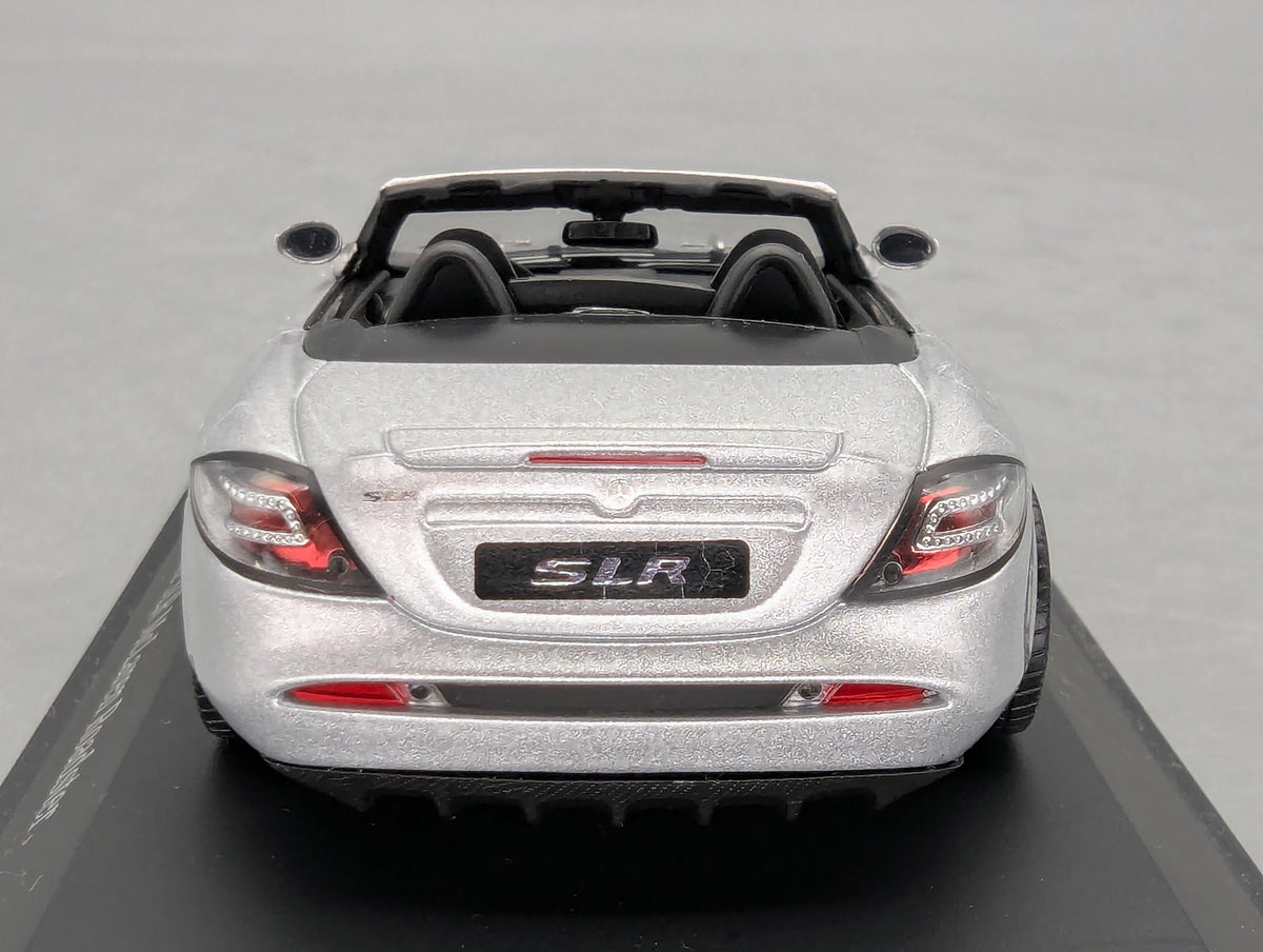 Modellautos 1:43 Minichamps  Mercedes-Benz SLR McLaren Roadster mit Dealer OVP
