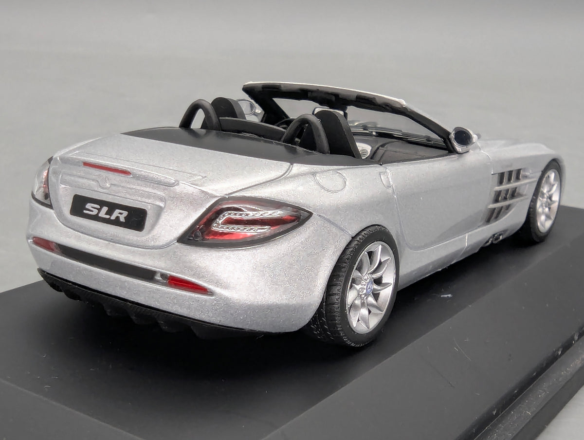 Modellautos 1:43 Minichamps  Mercedes-Benz SLR McLaren Roadster mit Dealer OVP