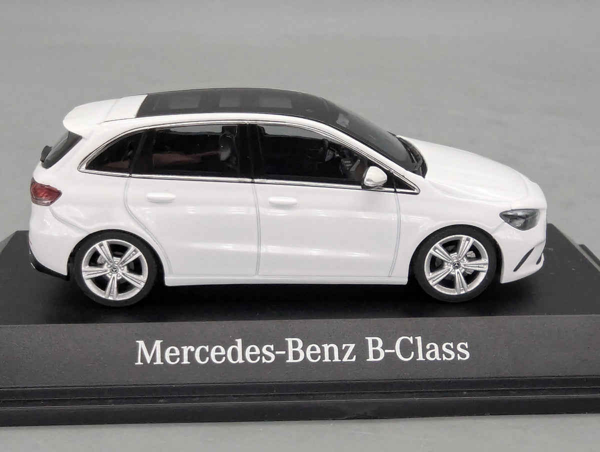 Modellautos 1:43 Herpa Mercedes-Benz B-Klasse Polarweiß mit Dealer OVP