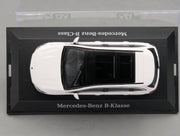 Modellautos 1:43 Herpa Mercedes-Benz B-Klasse Polarweiß mit Dealer OVP