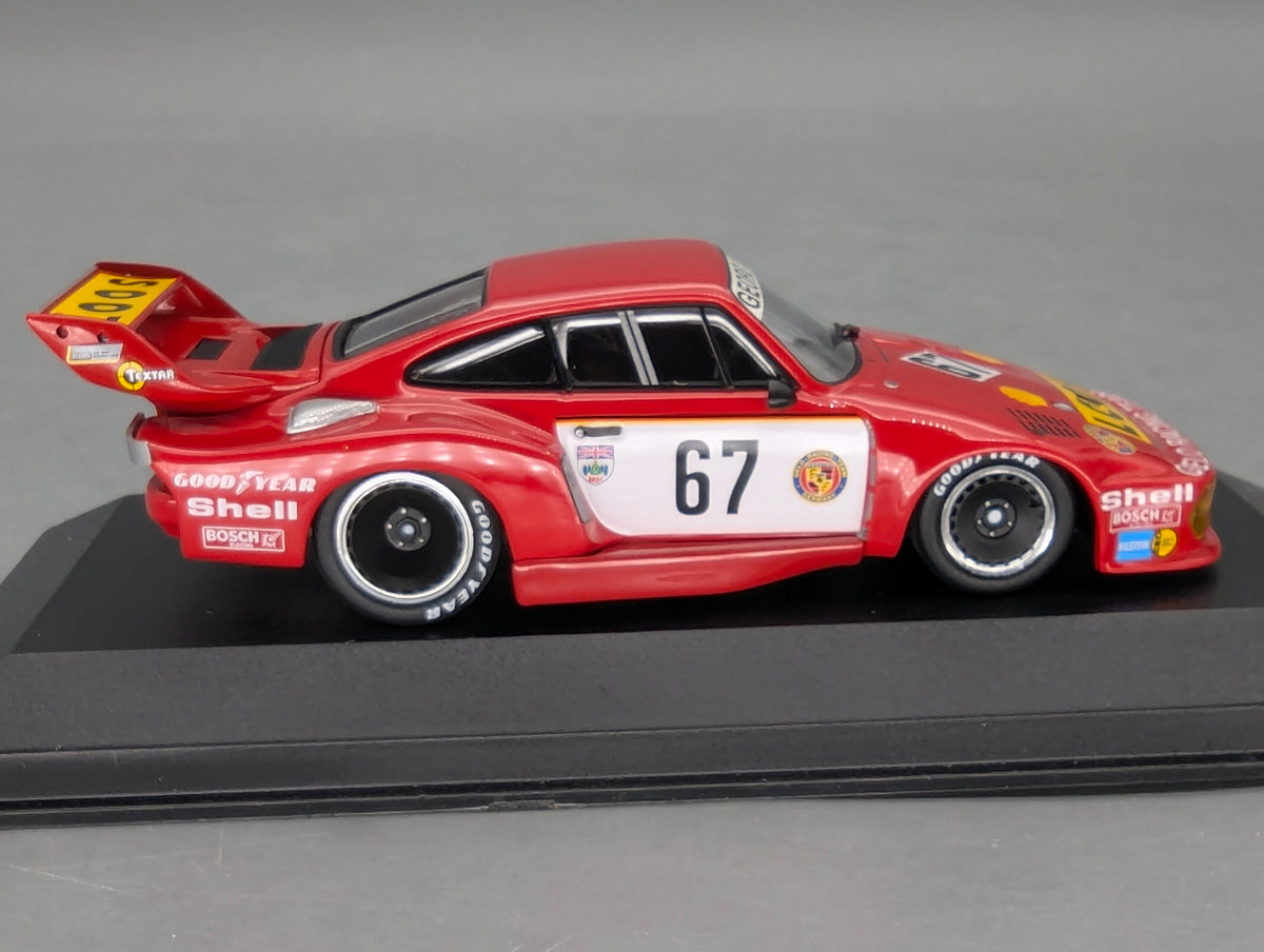 Modellautos 1:43 Minichamps Porsche 935/77 Champion DRM 1977 #67 R Stommelen OVP