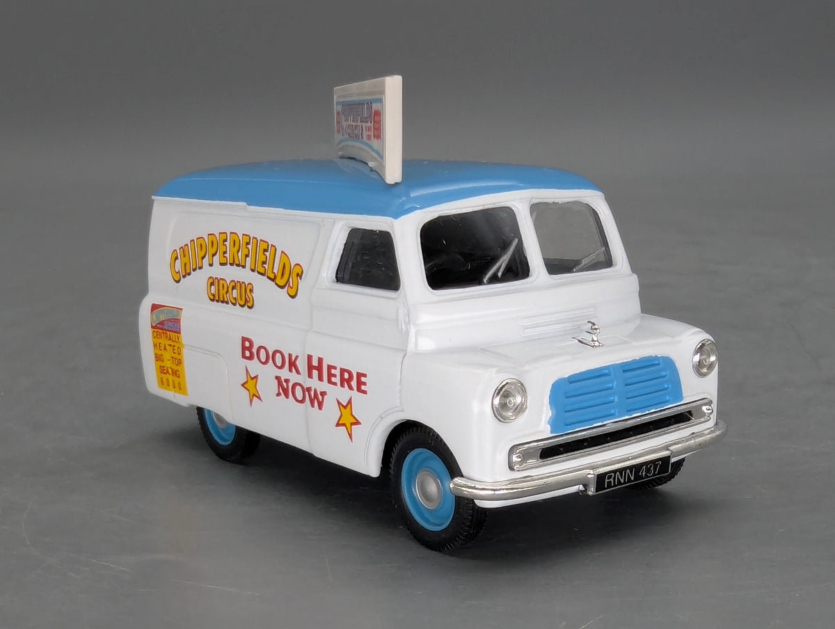 LKW Modell 1:50 Corgi Classics 96905 Advance Booking Vehicle + Circus Poster OVP
