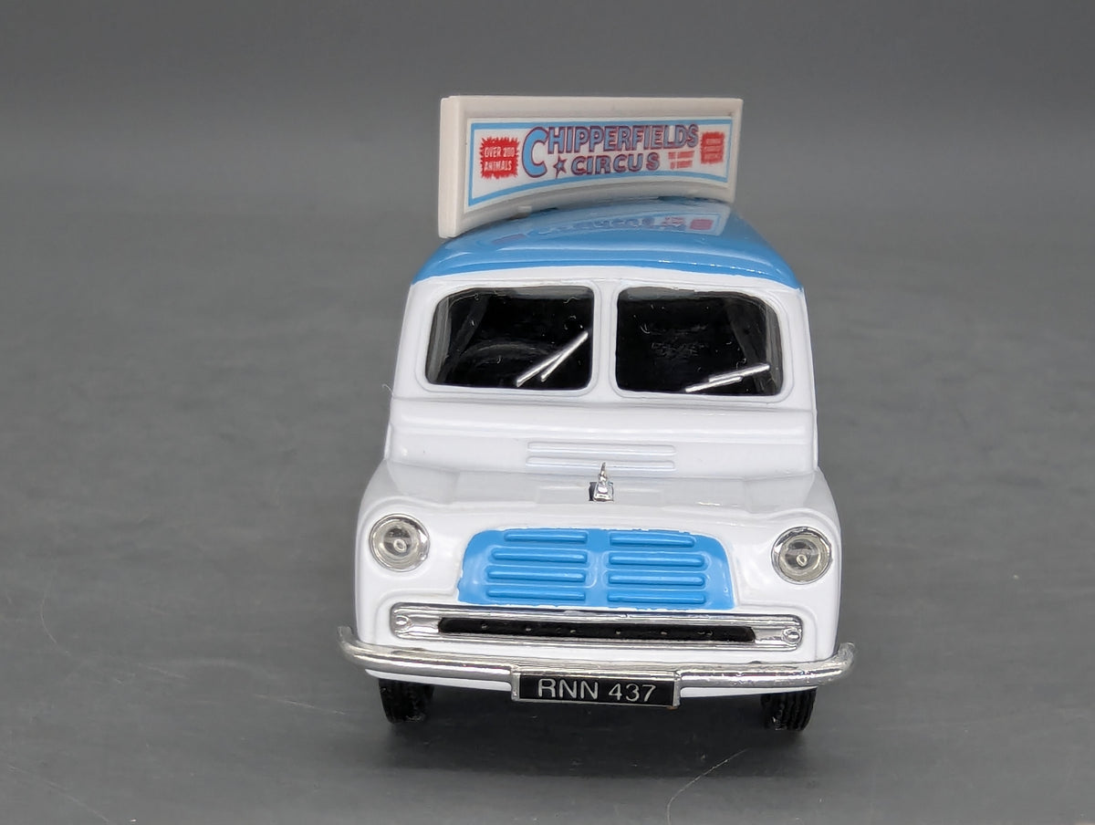 LKW Modell 1:50 Corgi Classics 96905 Advance Booking Vehicle + Circus Poster OVP