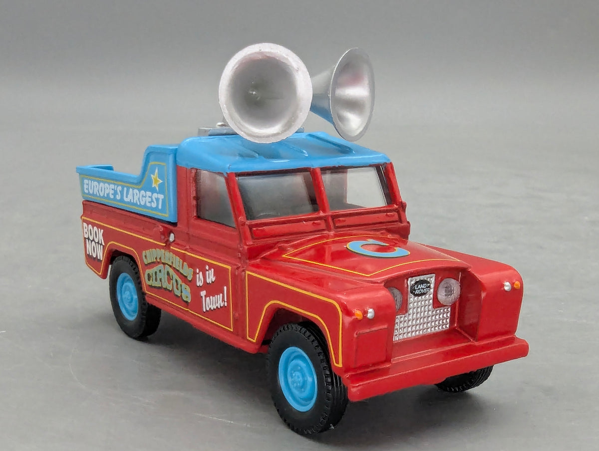 Modellautos 1:43 Corgi Toys 07202 Land Rover Public Address & 2 Clowns OVP