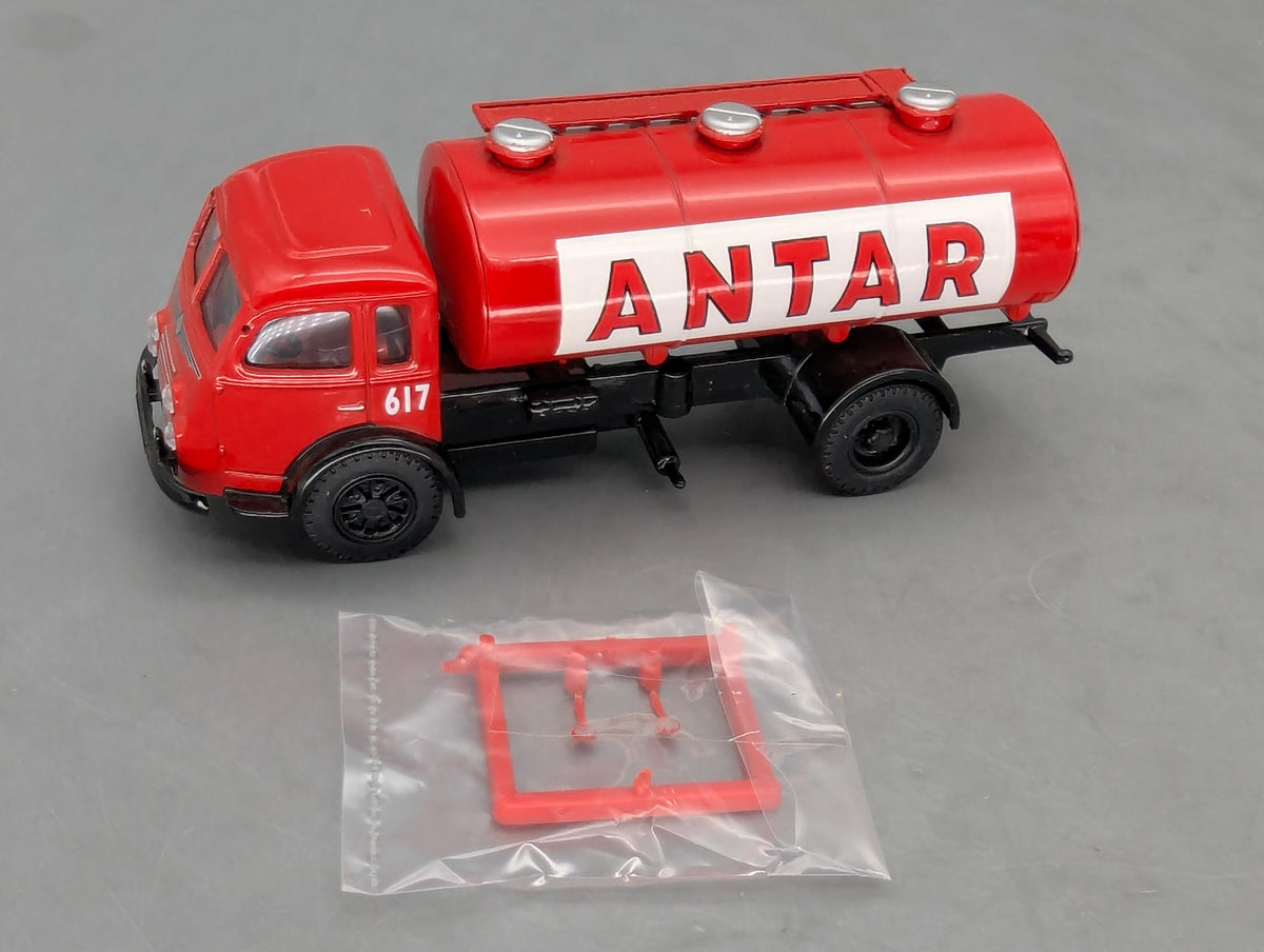 LKW Modell 1:50 Corgi Classic 71207 Renault Faineant Citerne ANTAR Tankwagen OVP