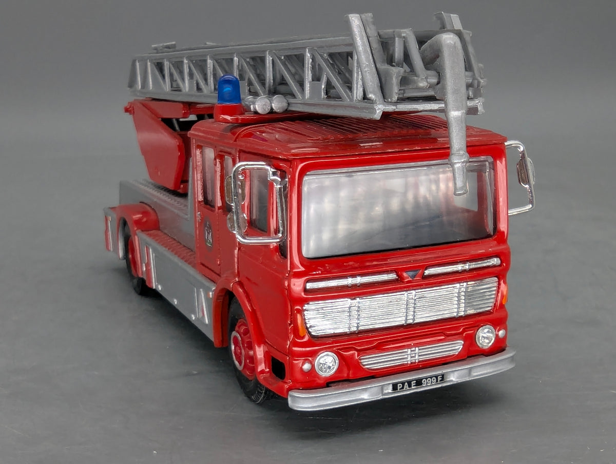 LKW Modell 1:50 Corgi Classics 97386 AEC Ladder Bristol Feuerwehr OVP