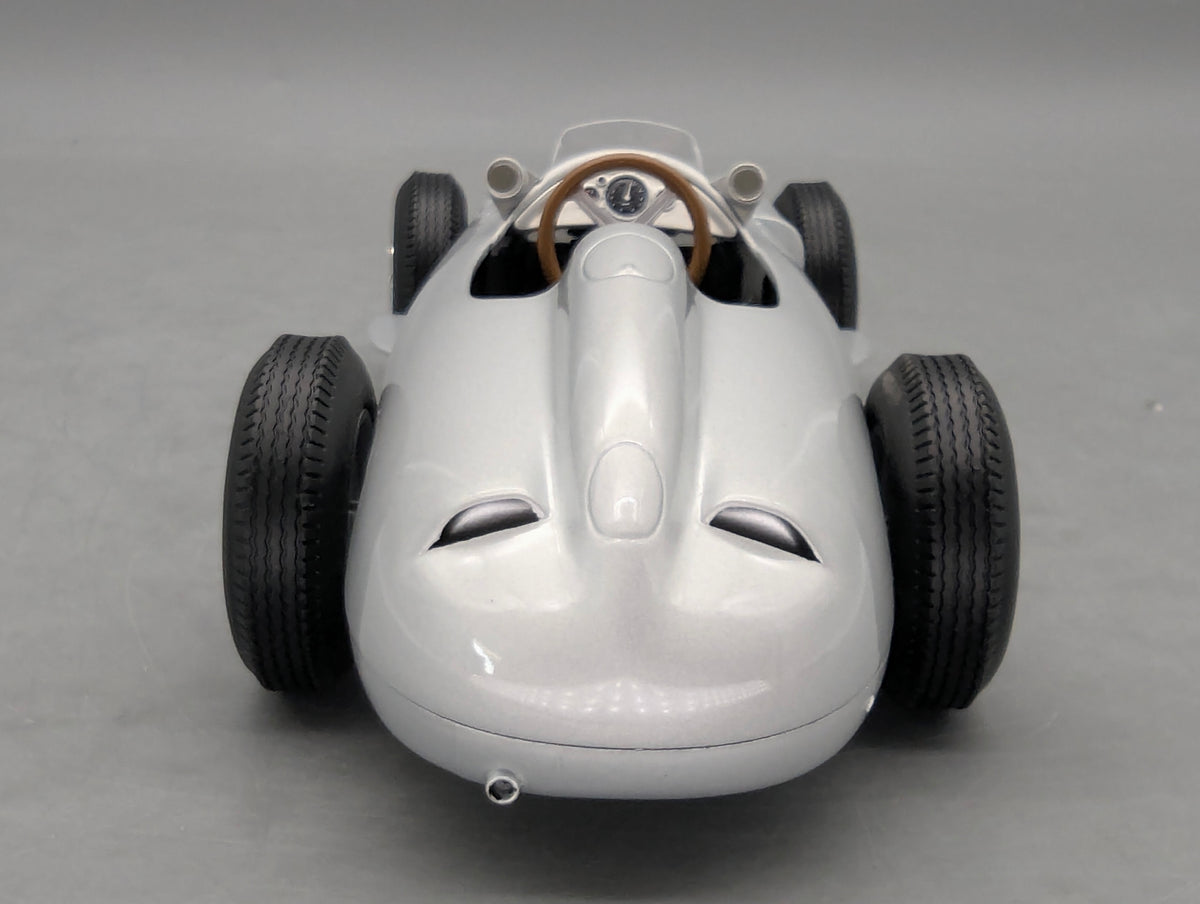 Modellautos 1:18 Werk83 Mercedes-Benz W196 Formula 1 1955 Silber mit OVP