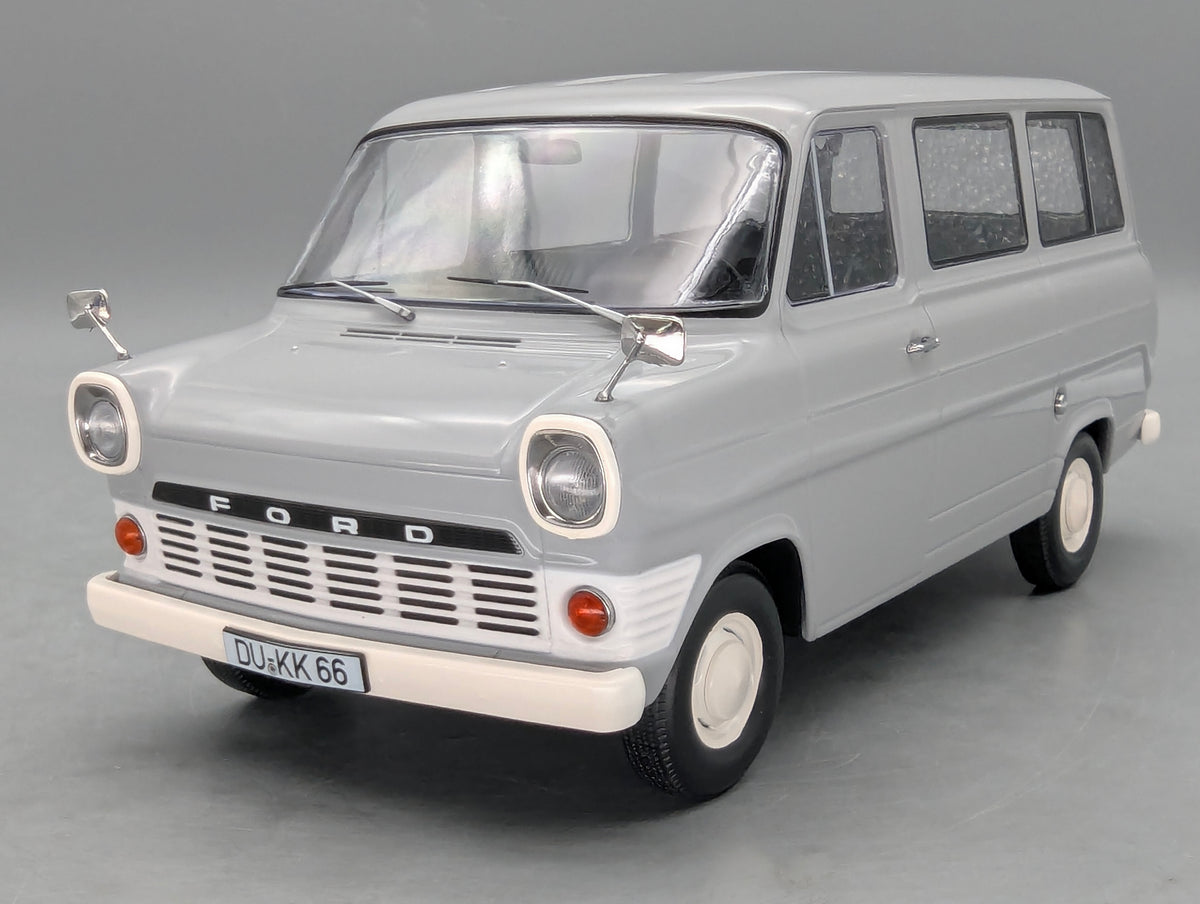 Modellautos 1:18 KK-Scale Ford Transit Bus 1965 Grau mit OVP
