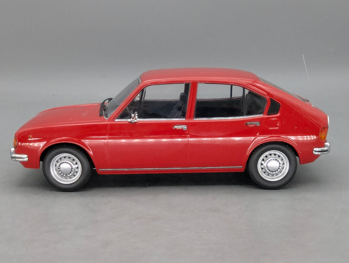 Modellautos 1:18 KK-Scale Alfa Romeo Alfasud 1.3 (4-Türer) Alfa Rosso Rot OVP