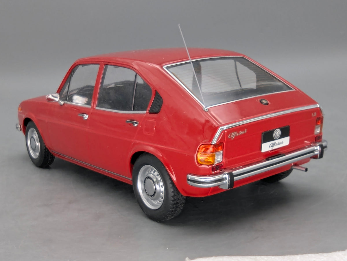 Modellautos 1:18 KK-Scale Alfa Romeo Alfasud 1.3 (4-Türer) Alfa Rosso Rot OVP