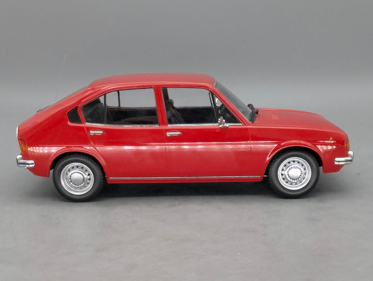 Modellautos 1:18 KK-Scale Alfa Romeo Alfasud 1.3 (4-Türer) Alfa Rosso Rot OVP