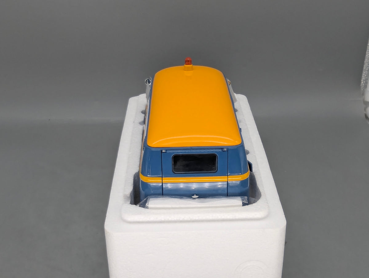Modellautos 1:18 Schuco Volkswagen T1b Kastenwagen VW Kundendienst mit OVP