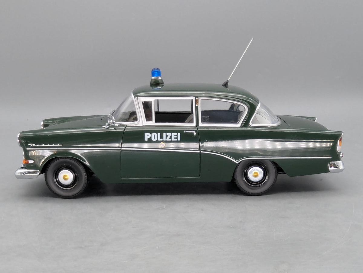 Modellautos 1:18 Minichamps Opel Rekord P1 1958 Polizei mit OVP