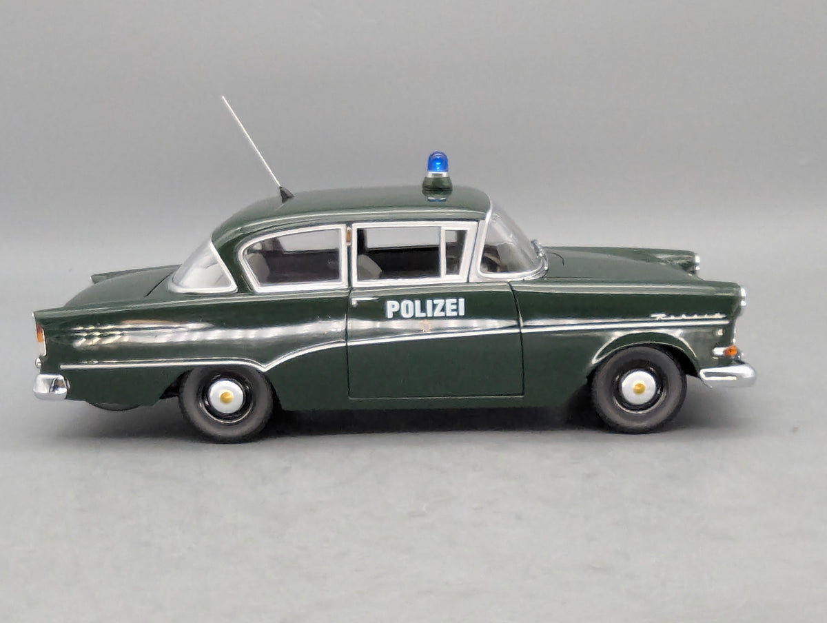 Modellautos 1:18 Minichamps Opel Rekord P1 1958 Polizei mit OVP